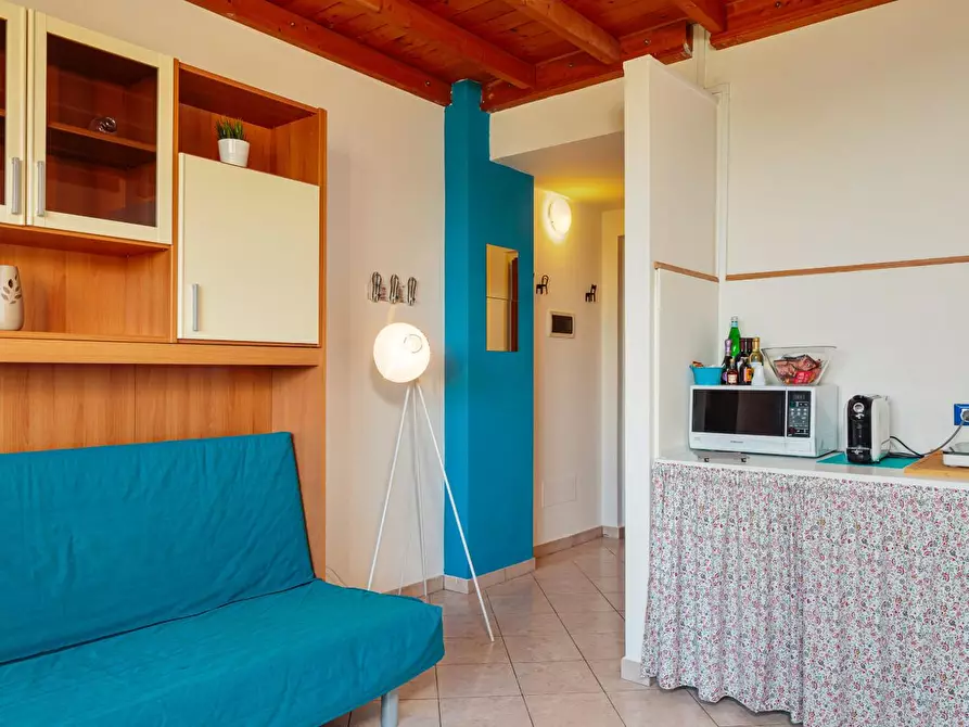 Immagine 5 di Loft/Open space in affitto  a Cascina