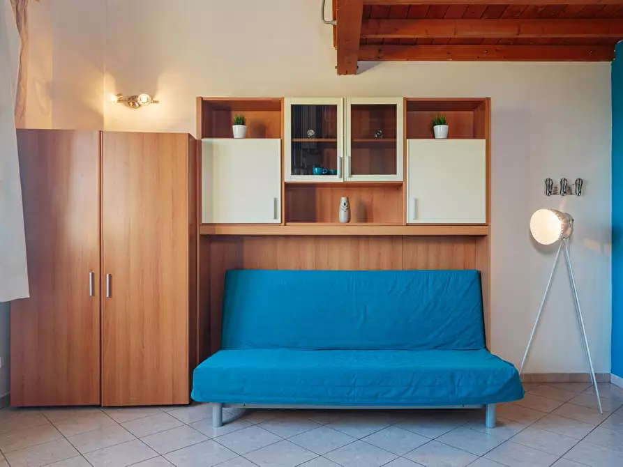 Immagine 6 di Loft/Open space in affitto  a Cascina