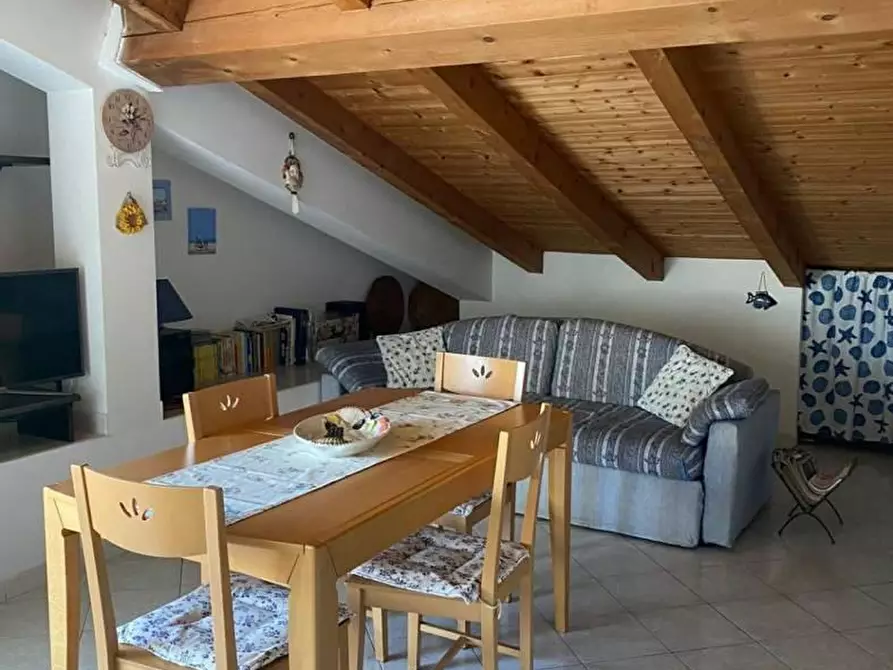 Immagine 7 di Mansarda in vendita  a Massa