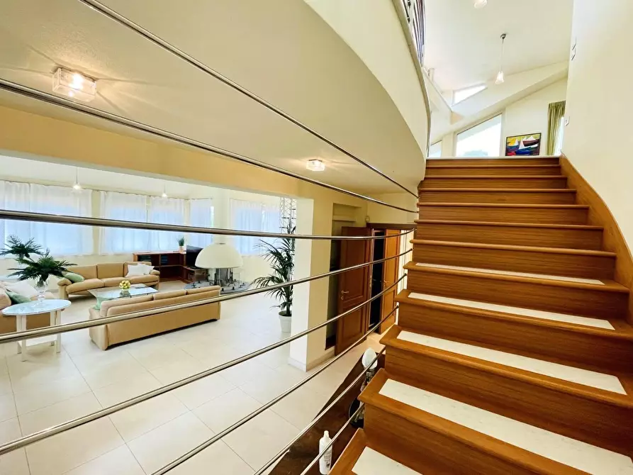 Immagine 30 di Casa indipendente in vendita  a Forte Dei Marmi