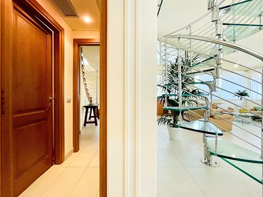 Immagine 29 di Casa indipendente in vendita  a Forte Dei Marmi