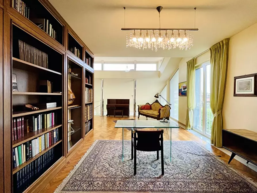 Immagine 34 di Casa indipendente in vendita  a Forte Dei Marmi