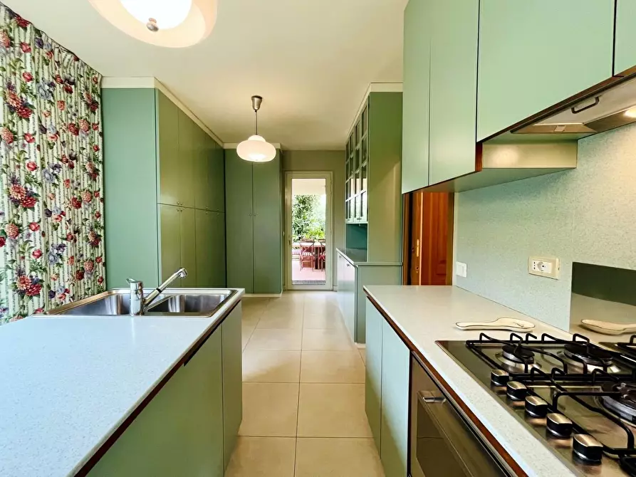 Immagine 13 di Casa indipendente in vendita  a Forte Dei Marmi