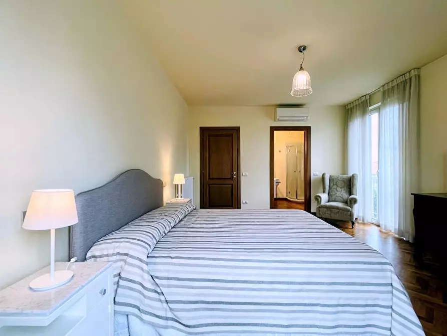 Immagine 49 di Casa indipendente in vendita  a Forte Dei Marmi