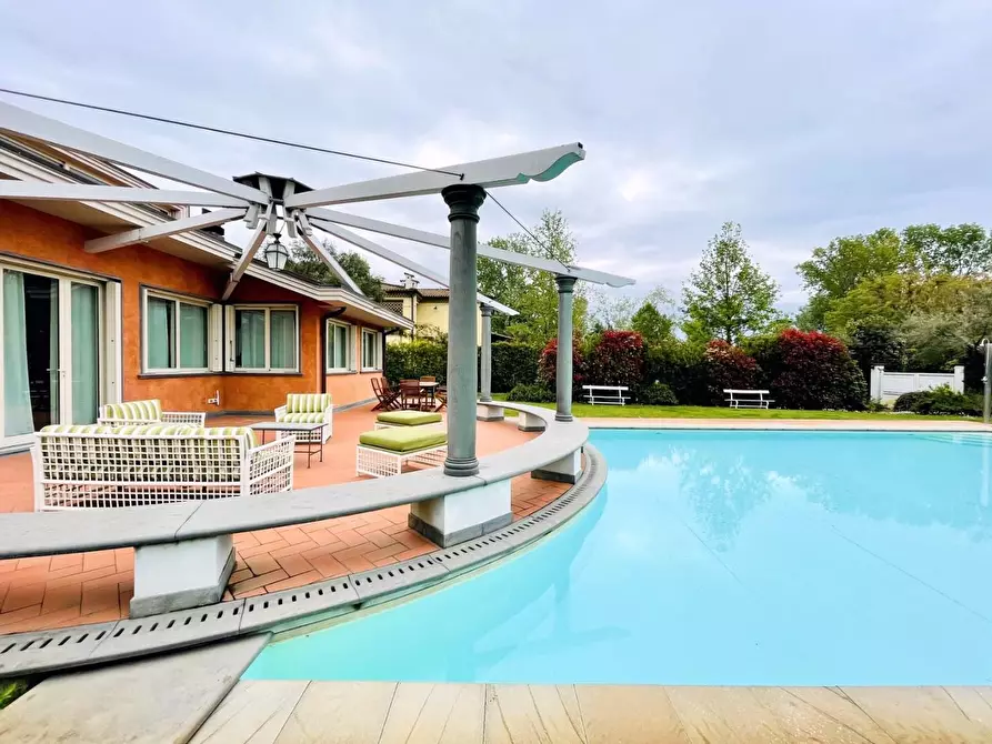 Immagine 75 di Casa indipendente in vendita  a Forte Dei Marmi