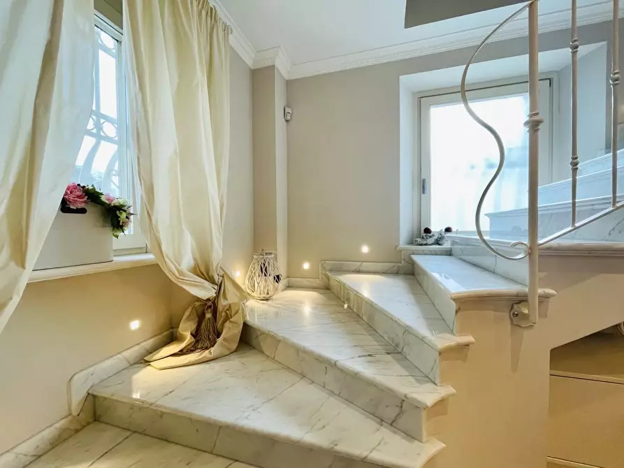 Immagine 24 di Villa in vendita  a Forte Dei Marmi