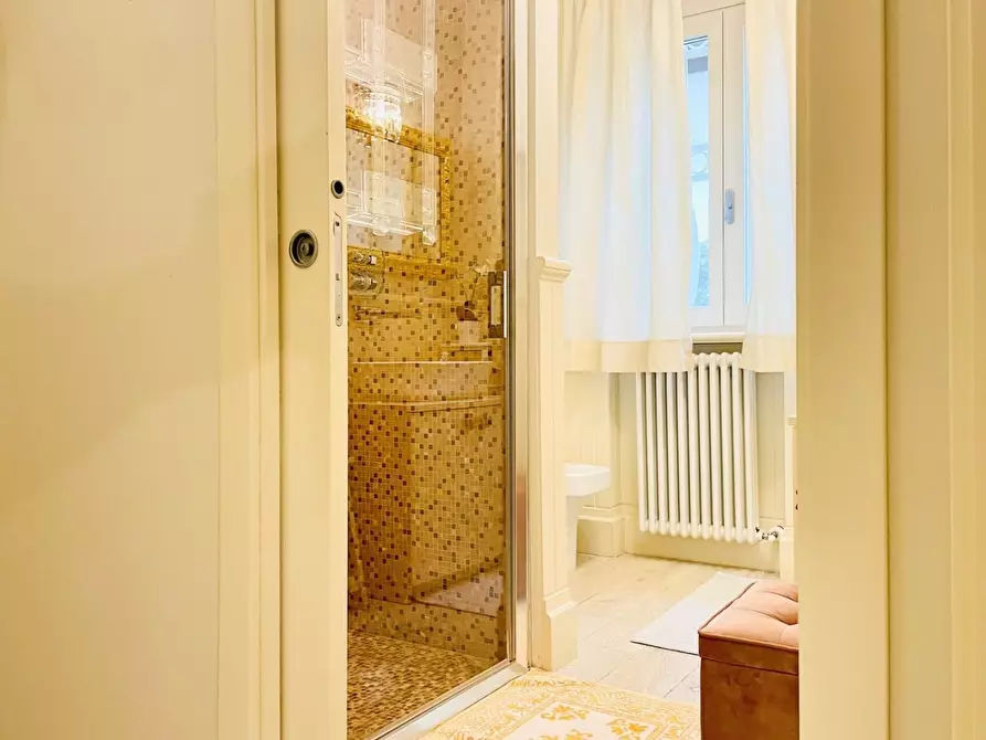 Immagine 18 di Villa in vendita  a Forte Dei Marmi