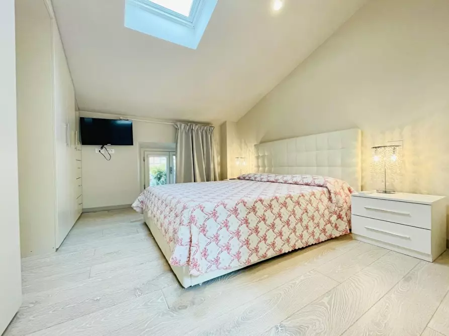 Immagine 27 di Villa in vendita  a Forte Dei Marmi