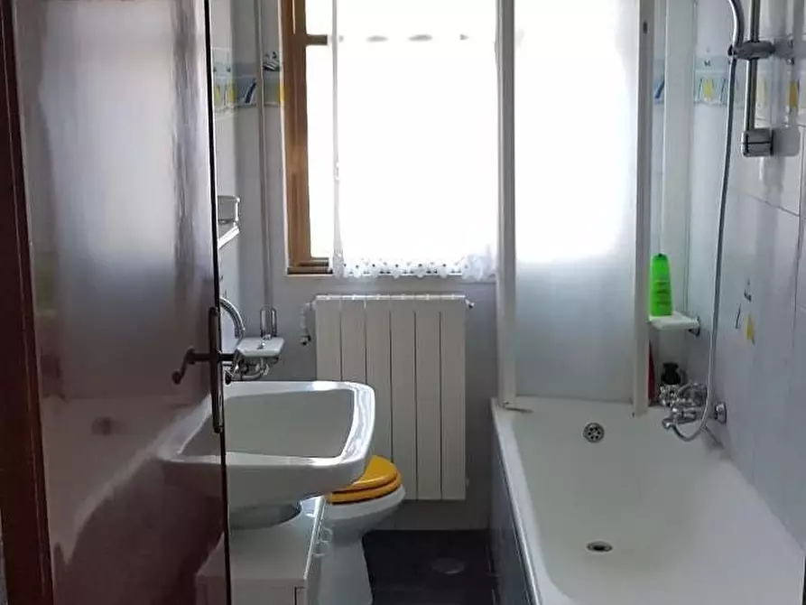 Immagine 13 di Casa indipendente in vendita  a Massa