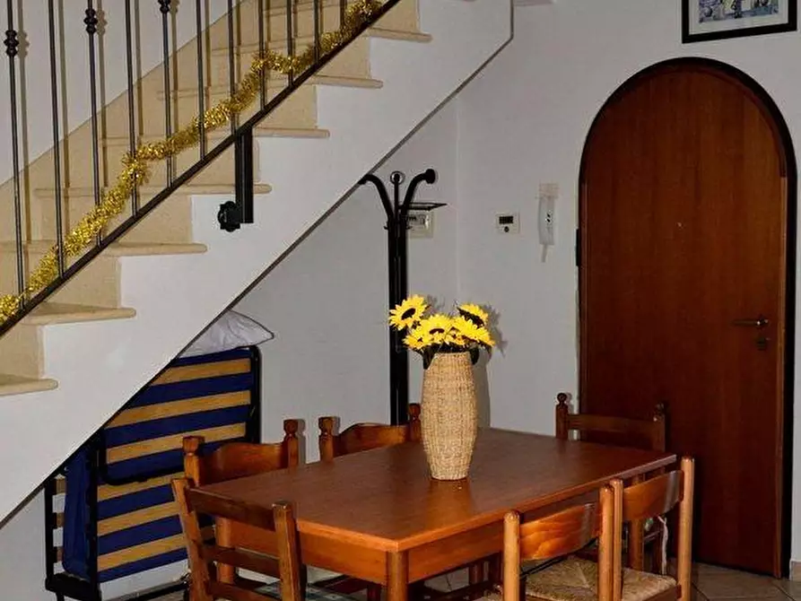 Immagine 13 di Appartamento in vendita  a Fosdinovo