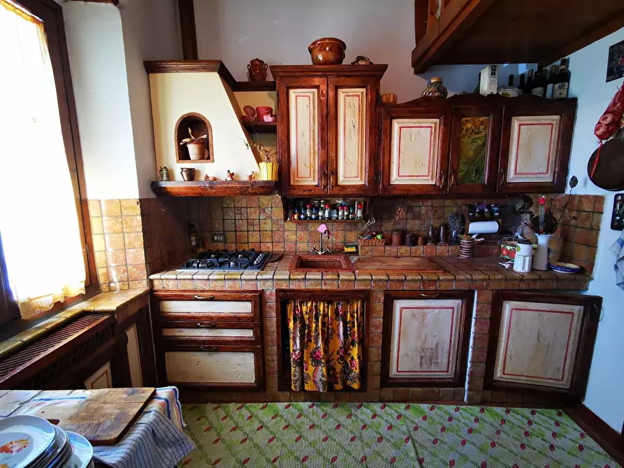 Immagine 5 di Appartamento in vendita  a Livorno