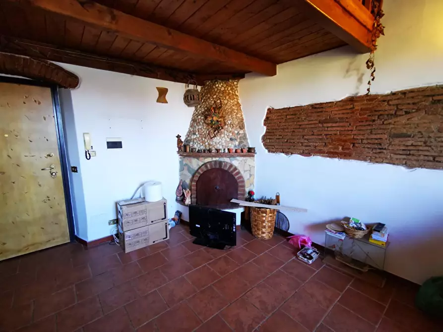 Immagine 4 di Appartamento in vendita  a Livorno