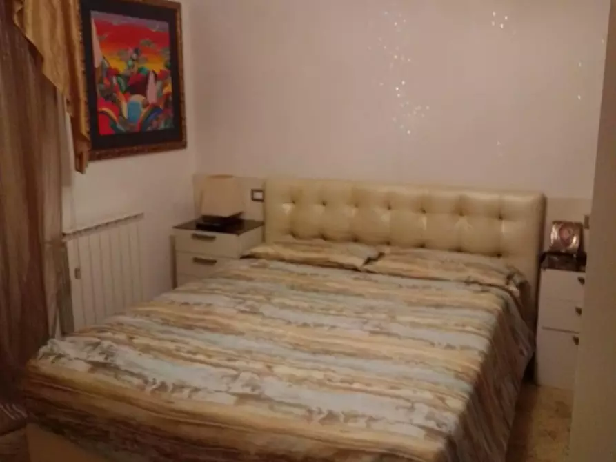 Immagine 12 di Mansarda in vendita  a Massa