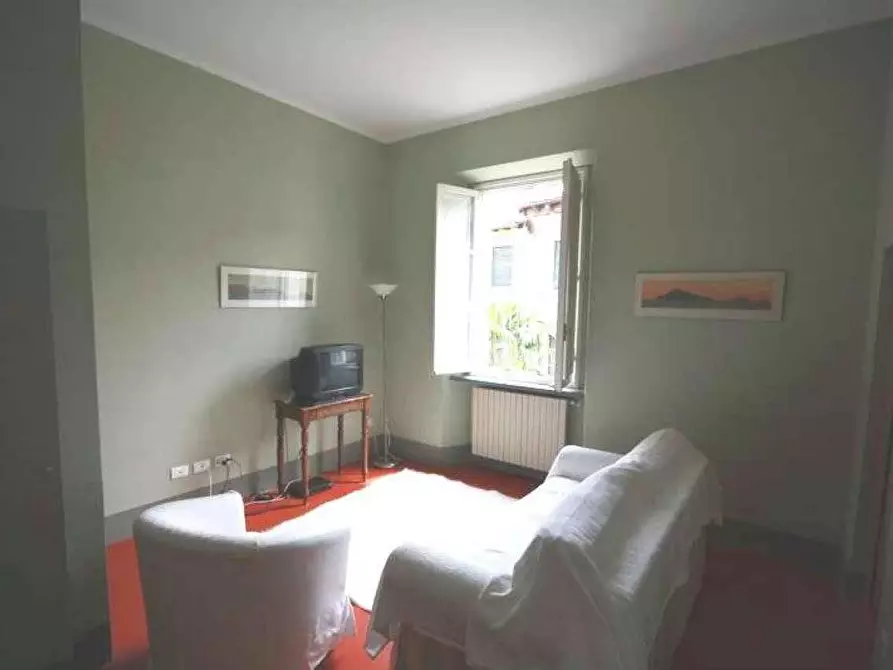 Immagine 2 di Appartamento in affitto  a Lucca