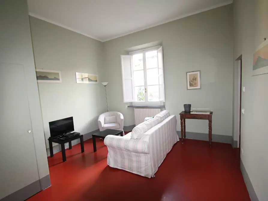 Immagine 1 di Appartamento in affitto  a Lucca
