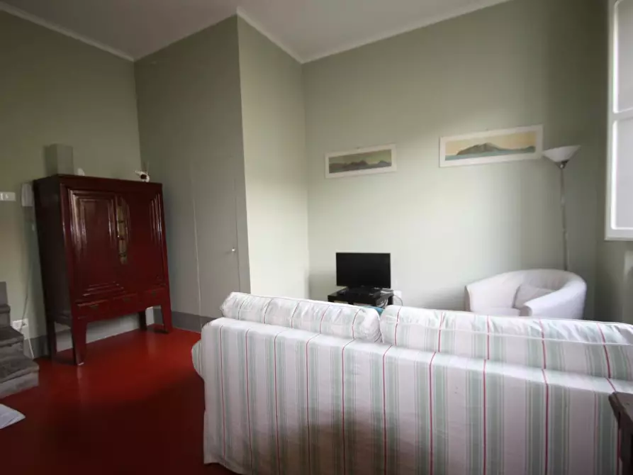 Immagine 3 di Appartamento in affitto  a Lucca