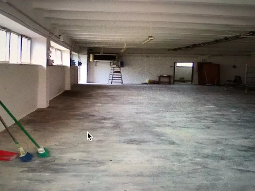 Immagine 4 di Laboratorio in affitto  a San Miniato