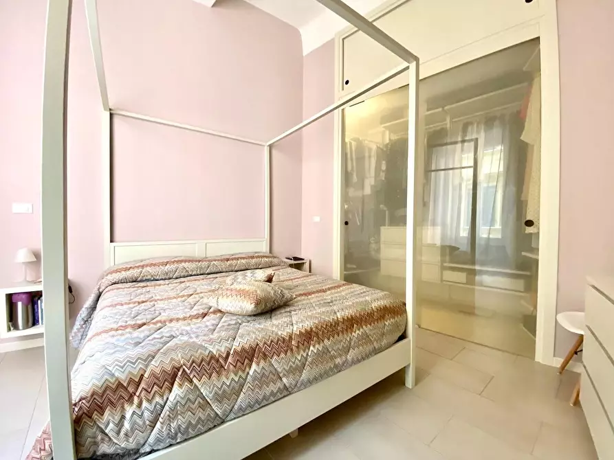 Immagine 9 di Appartamento in vendita  a Massa