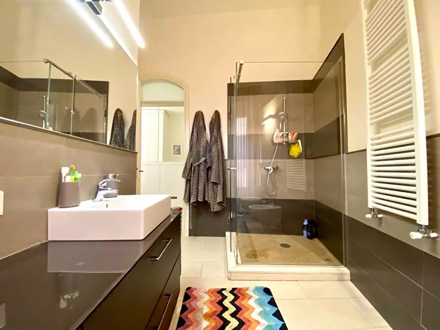 Immagine 21 di Appartamento in vendita  a Massa