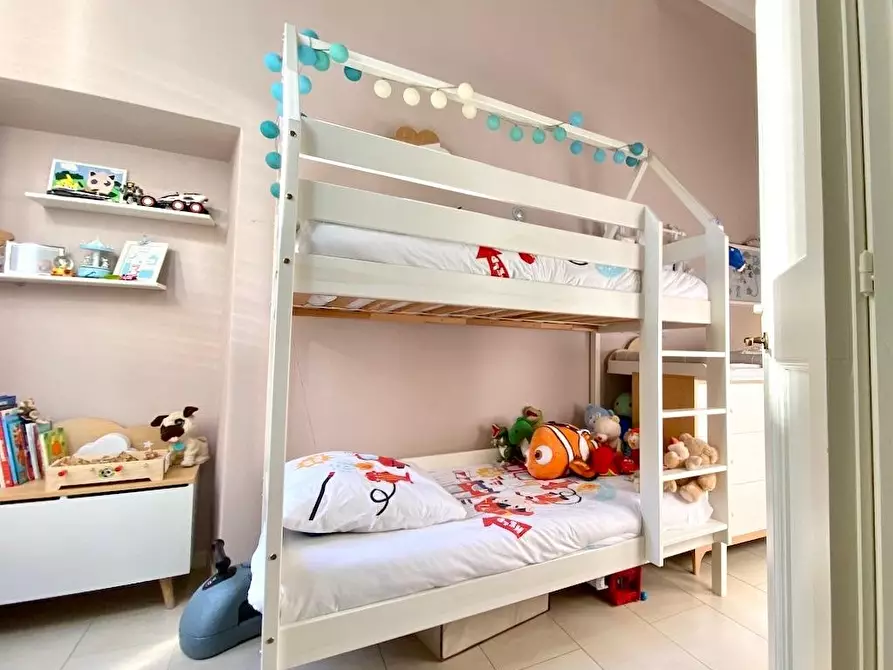 Immagine 12 di Appartamento in vendita  a Massa