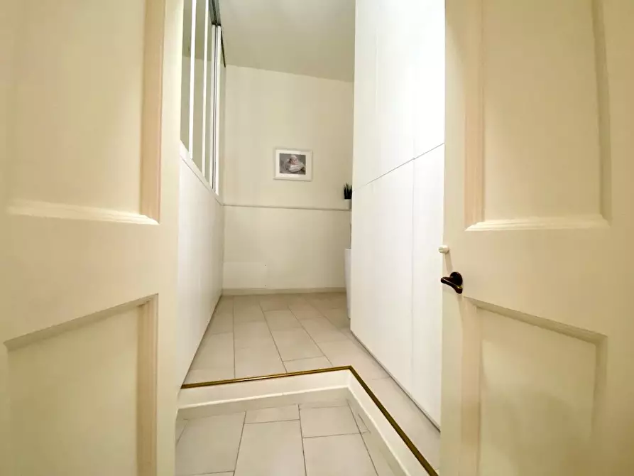 Immagine 18 di Appartamento in vendita  a Massa