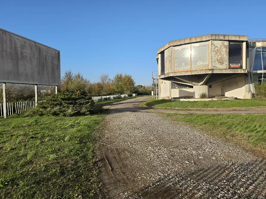 Immagine 1 di Capannone industriale in vendita  a Casciana Terme Lari