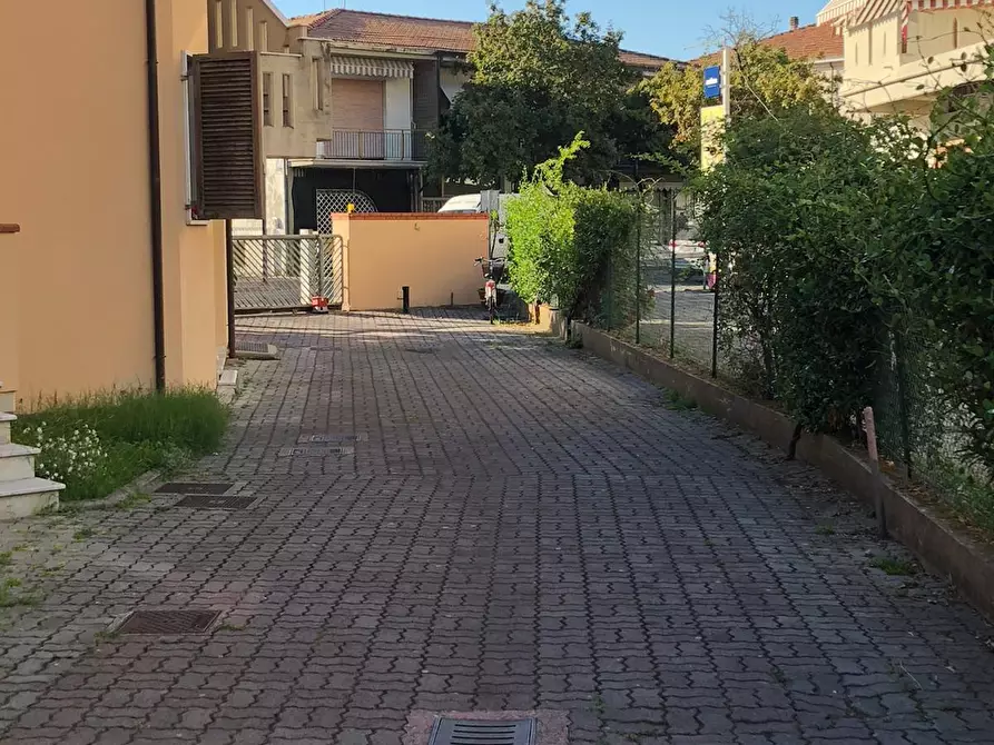 Immagine 5 di Casa semindipendente in vendita  a Massa