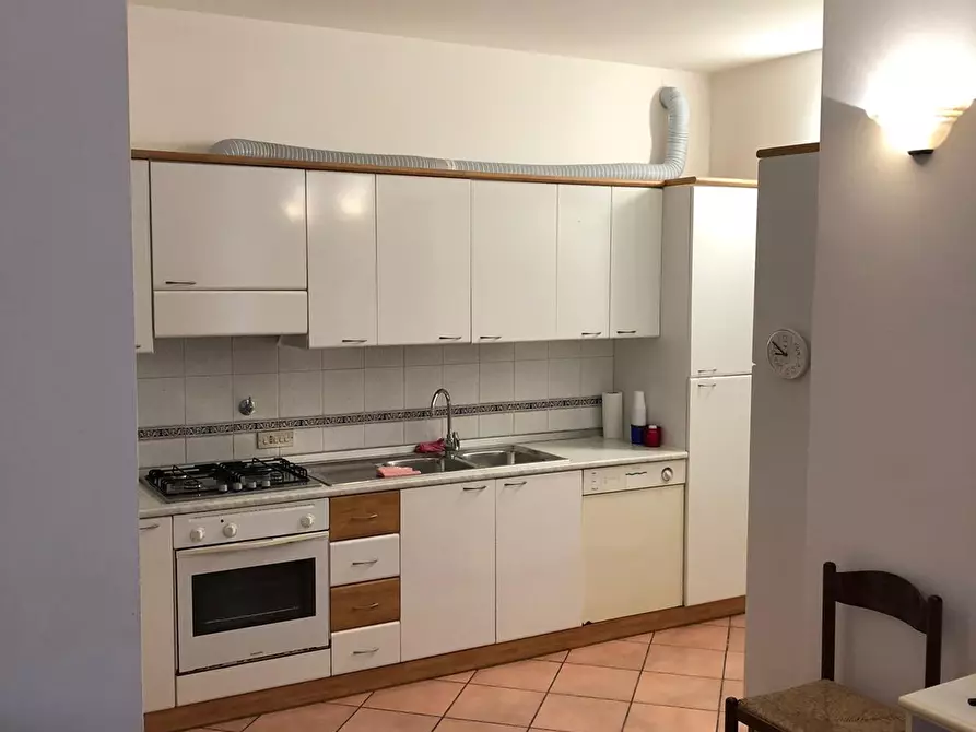 Immagine 10 di Casa semindipendente in vendita  a Massa