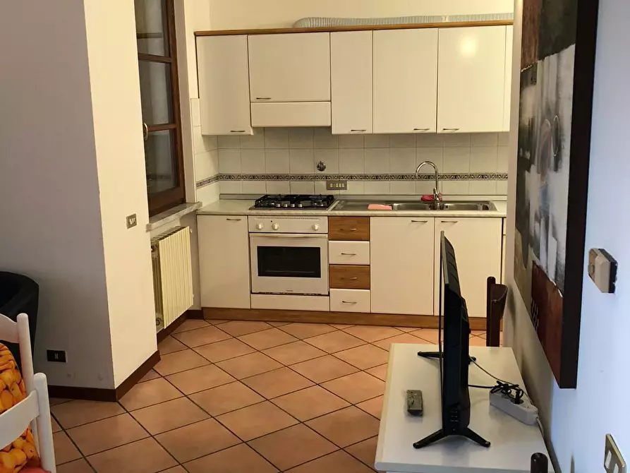 Immagine 9 di Casa semindipendente in vendita  a Massa