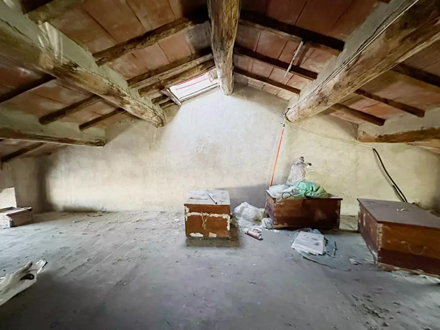 Immagine 42 di Casa semindipendente in vendita  a Lucca