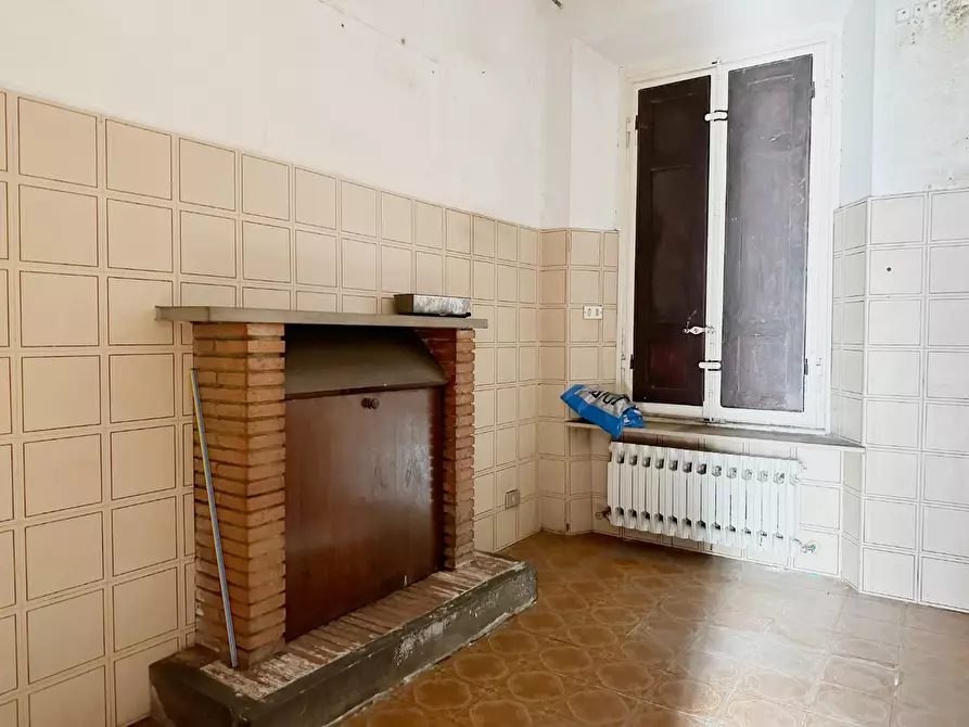 Immagine 13 di Casa semindipendente in vendita  a Lucca
