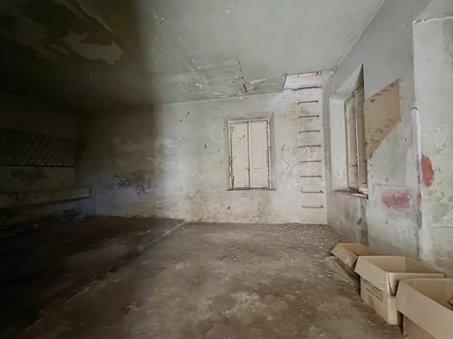 Immagine 7 di Casa semindipendente in vendita  a Lucca