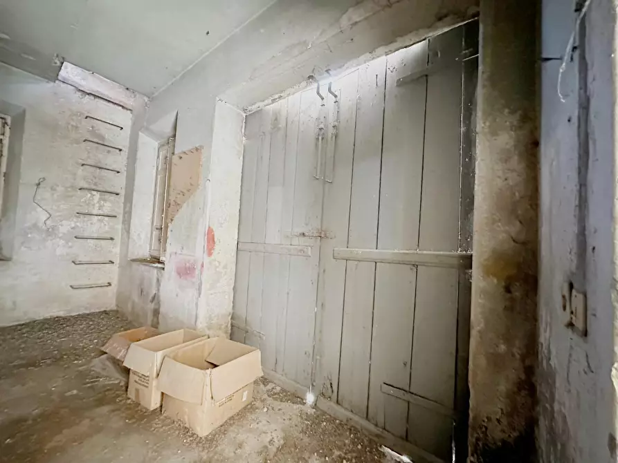 Immagine 8 di Casa semindipendente in vendita  a Lucca