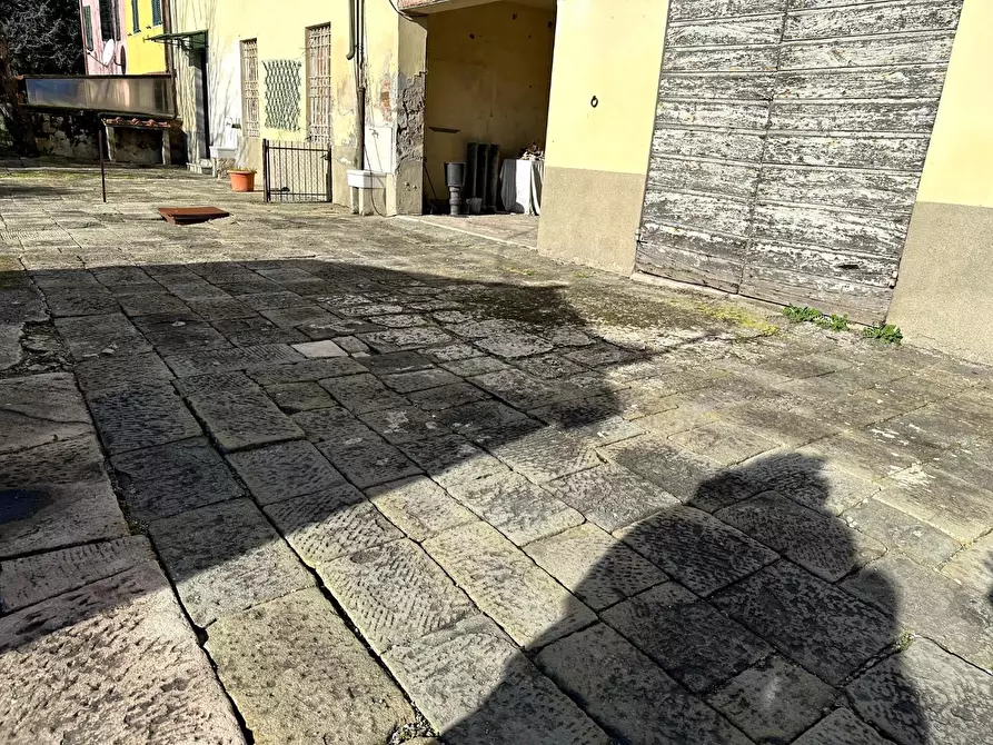 Immagine 3 di Casa semindipendente in vendita  a Lucca