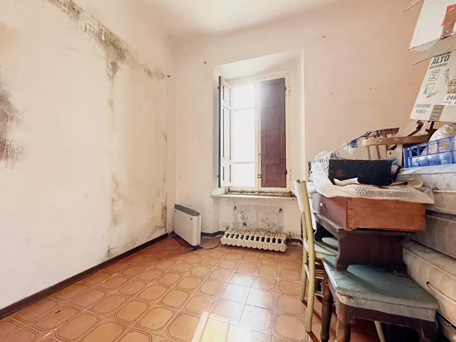 Immagine 19 di Casa semindipendente in vendita  a Lucca