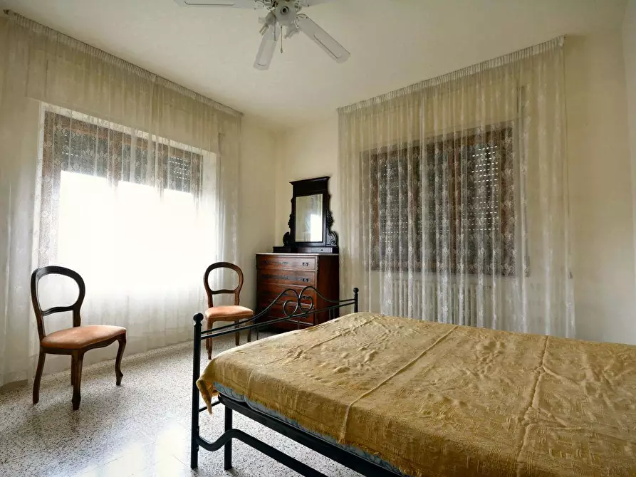 Immagine 19 di Villa in vendita  a Lucca