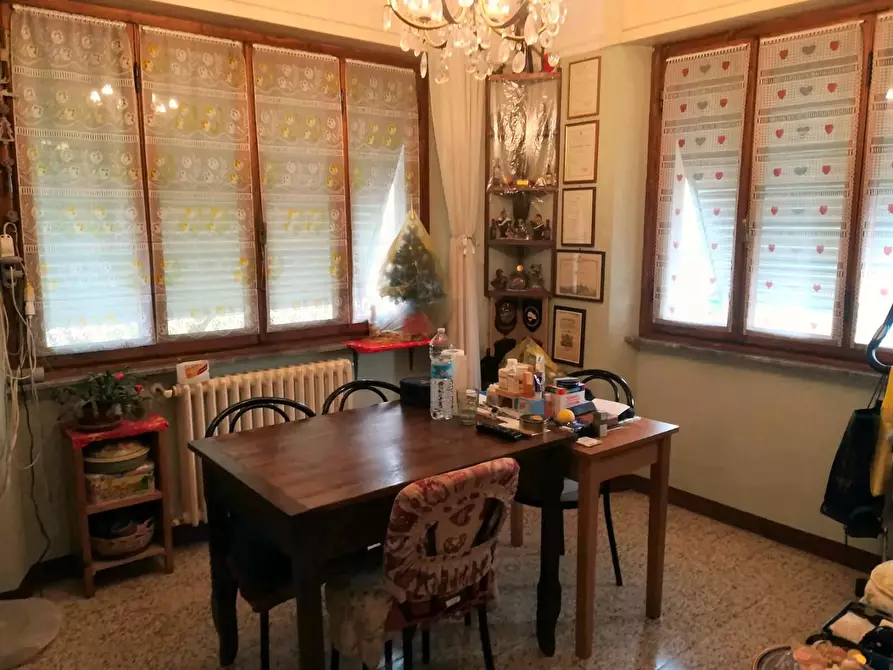 Immagine 21 di Villa in vendita  a Lucca