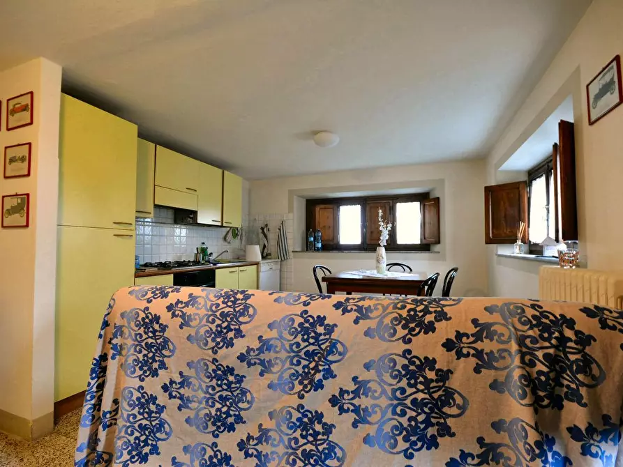 Immagine 11 di Villa in vendita  a Lucca