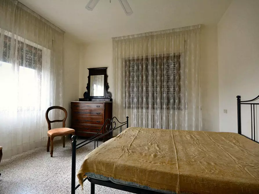 Immagine 18 di Villa in vendita  a Lucca