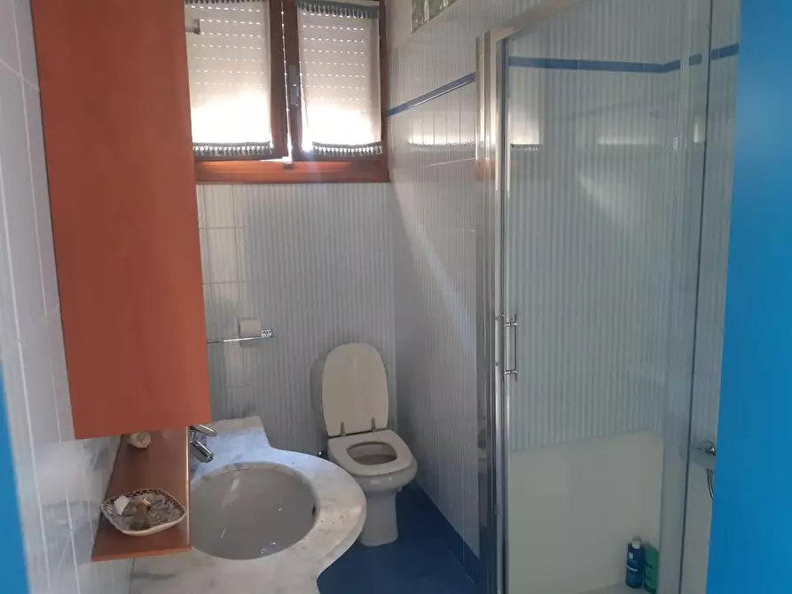 Immagine 10 di Appartamento in vendita  a Massa