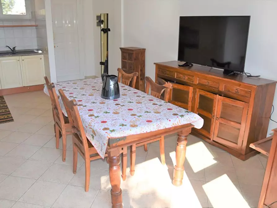 Immagine 11 di Appartamento in affitto  a Massa