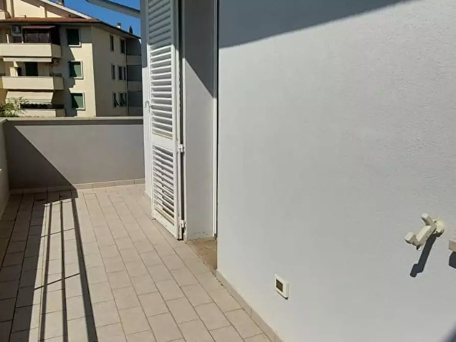 Immagine 41 di Villetta a schiera in vendita  a Empoli