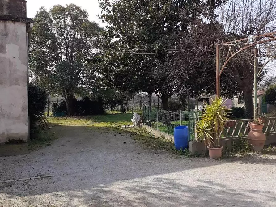 Immagine 31 di Porzione di casa in vendita  a Cascina