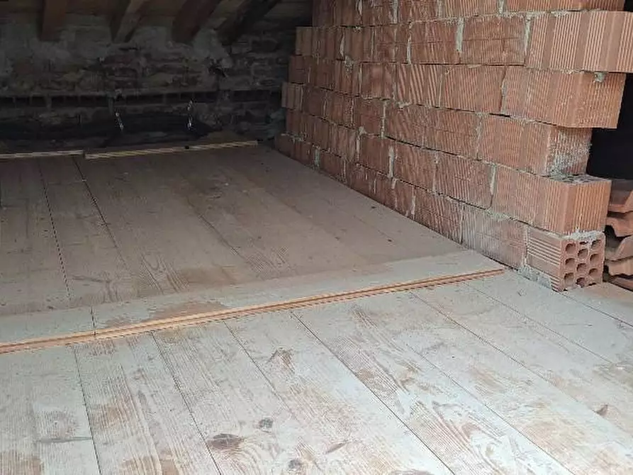 Immagine 30 di Villa in vendita  a Cascina