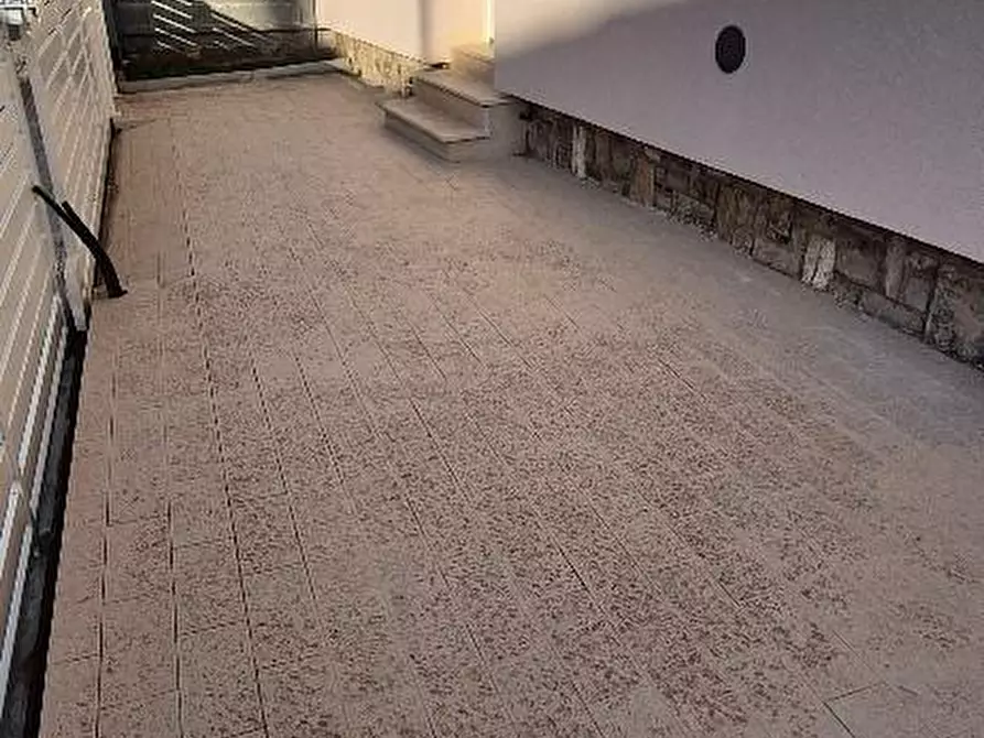 Immagine 13 di Villa in vendita  a Cascina