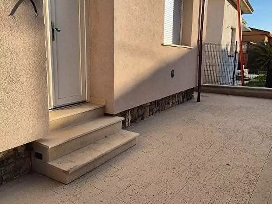 Immagine 18 di Villa in vendita  a Cascina