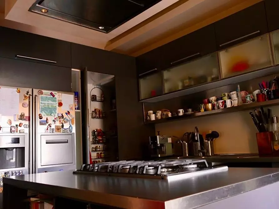 Immagine 7 di Villa in vendita  a Cascina