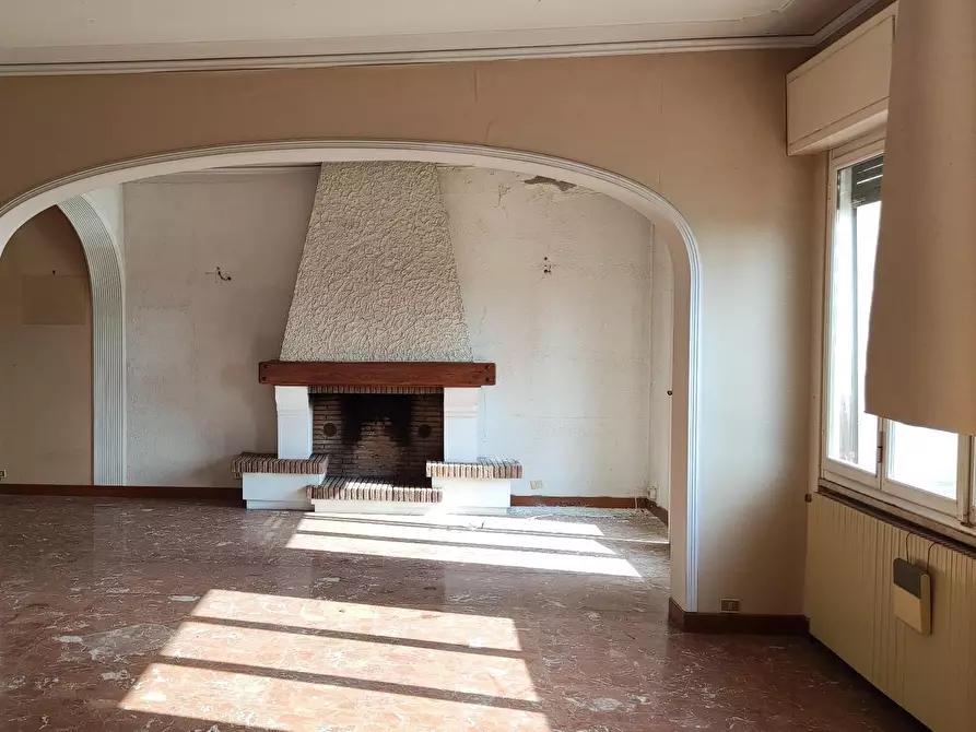 Immagine 1 di Villa in vendita  a Rosignano Marittimo