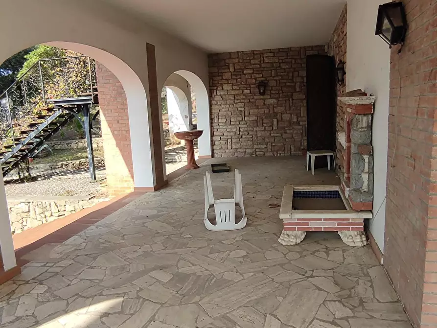 Immagine 10 di Villa in vendita  a Rosignano Marittimo