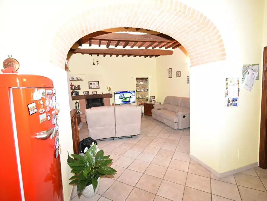 Immagine 8 di Appartamento in vendita  a Buti